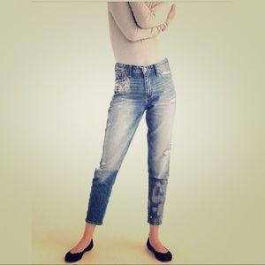 Abercrombie & Fitch High Rise Girlfriend Jeans